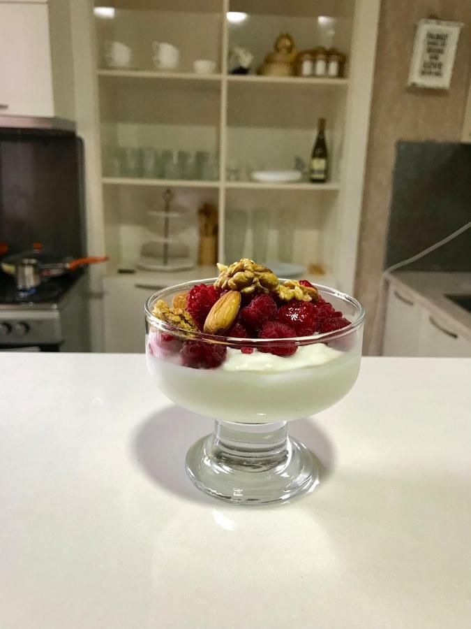 Pomegranate Hotel Koutaïssi Extérieur photo